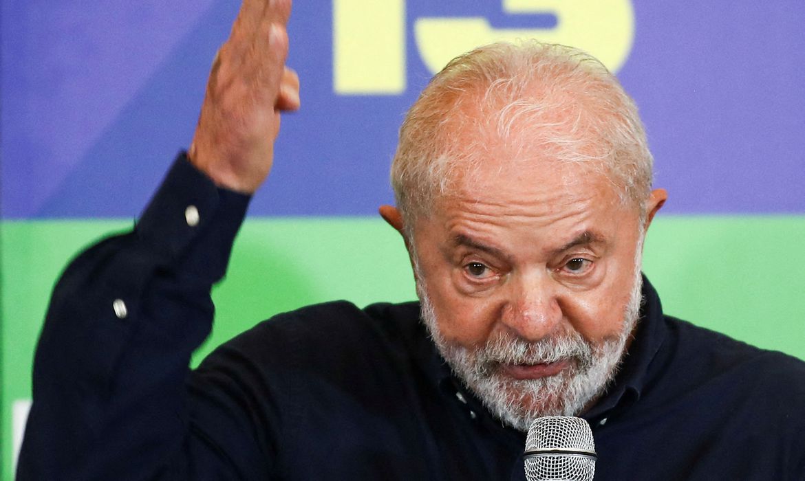 2022-10-13t154933z_1_lynxmpei9c0wk_rtroptp_4_brazil-election-lula-debt.jpg