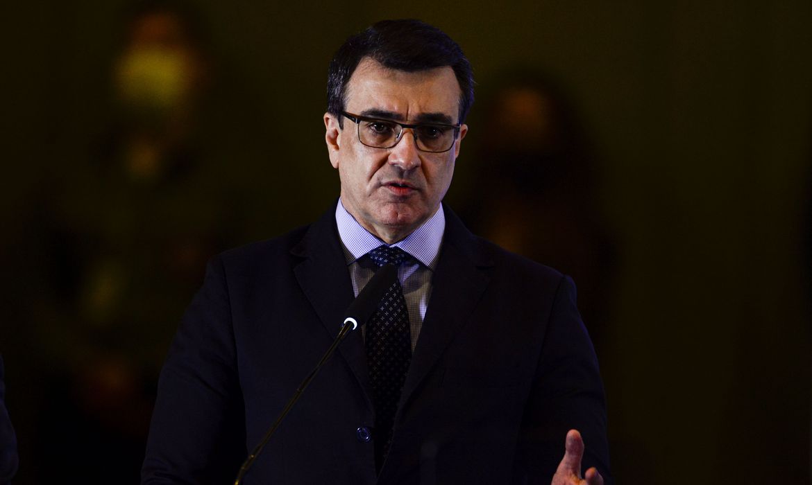 O ministro de Relações Exteriores, Carlos França, durante a posse do novo diretor-geral brasileiro da Itaipu Binacional, almirante Anatalício Risden Junior, no Palácio Itamaraty.