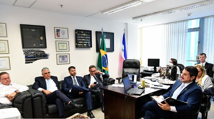SENADO.JPG