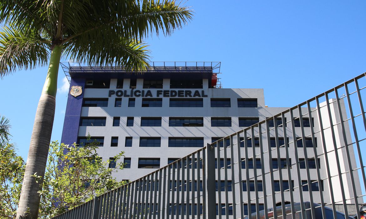 São Paulo - Fachada do Departamento de Polícia Federal - Superintendência Regional São Paulo, na Lapa.