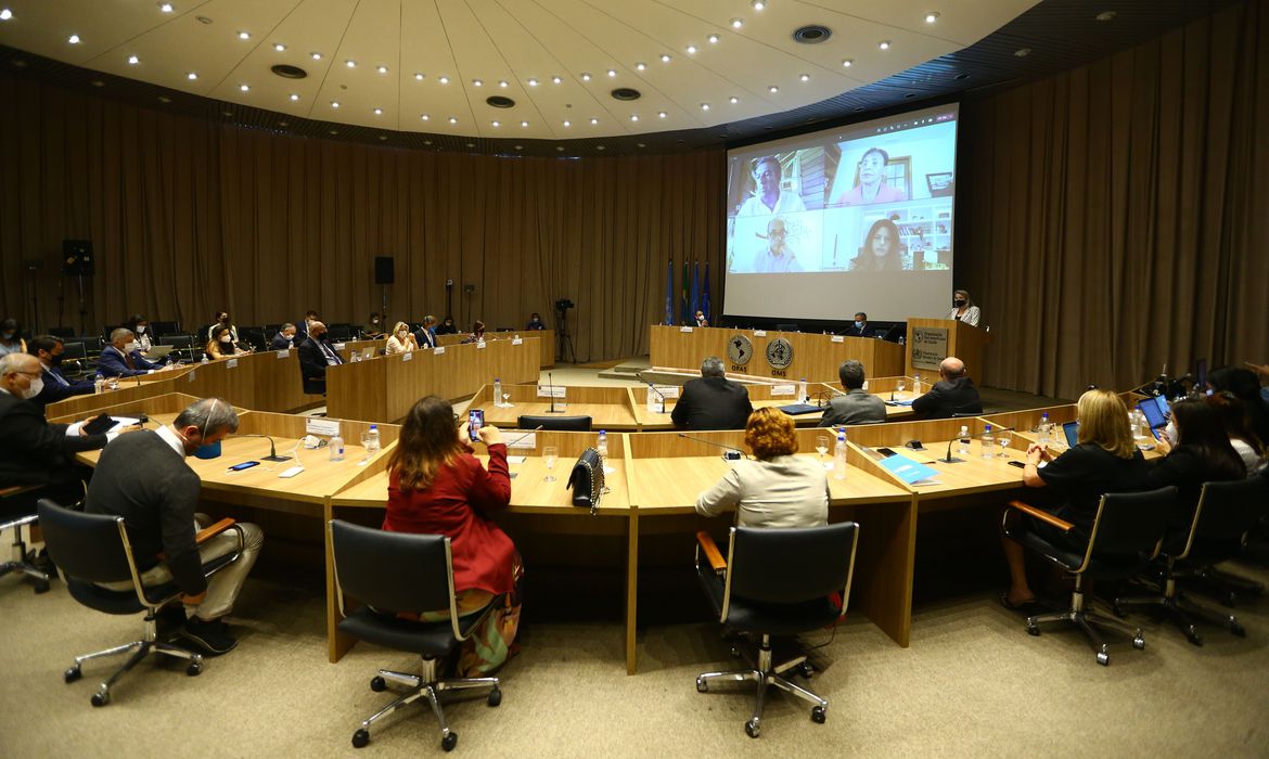 audiencia-vacinas-criancas_mcamgo_abr_040120211818_4.jpg_foto_1.jpg