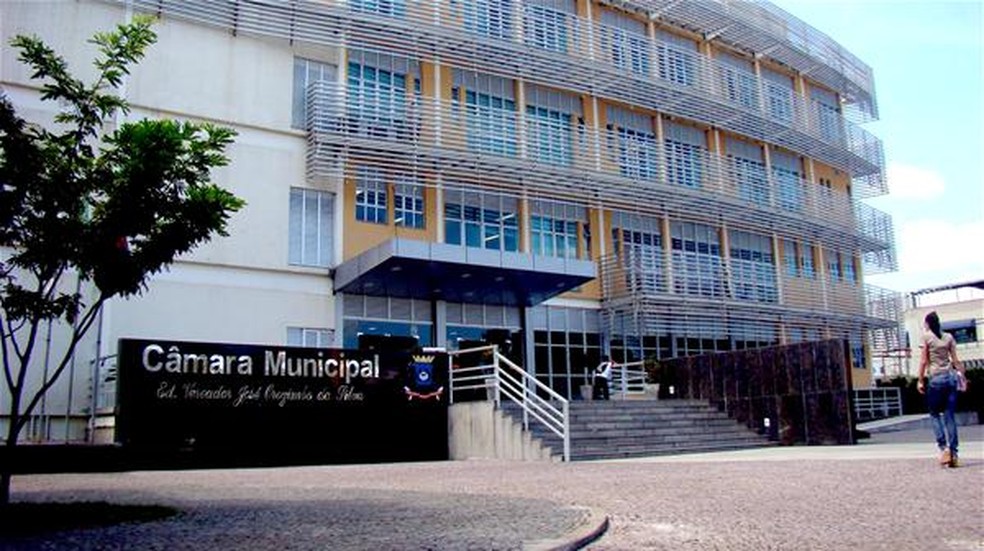 camara_municipal_de_Ipatinga.jpg